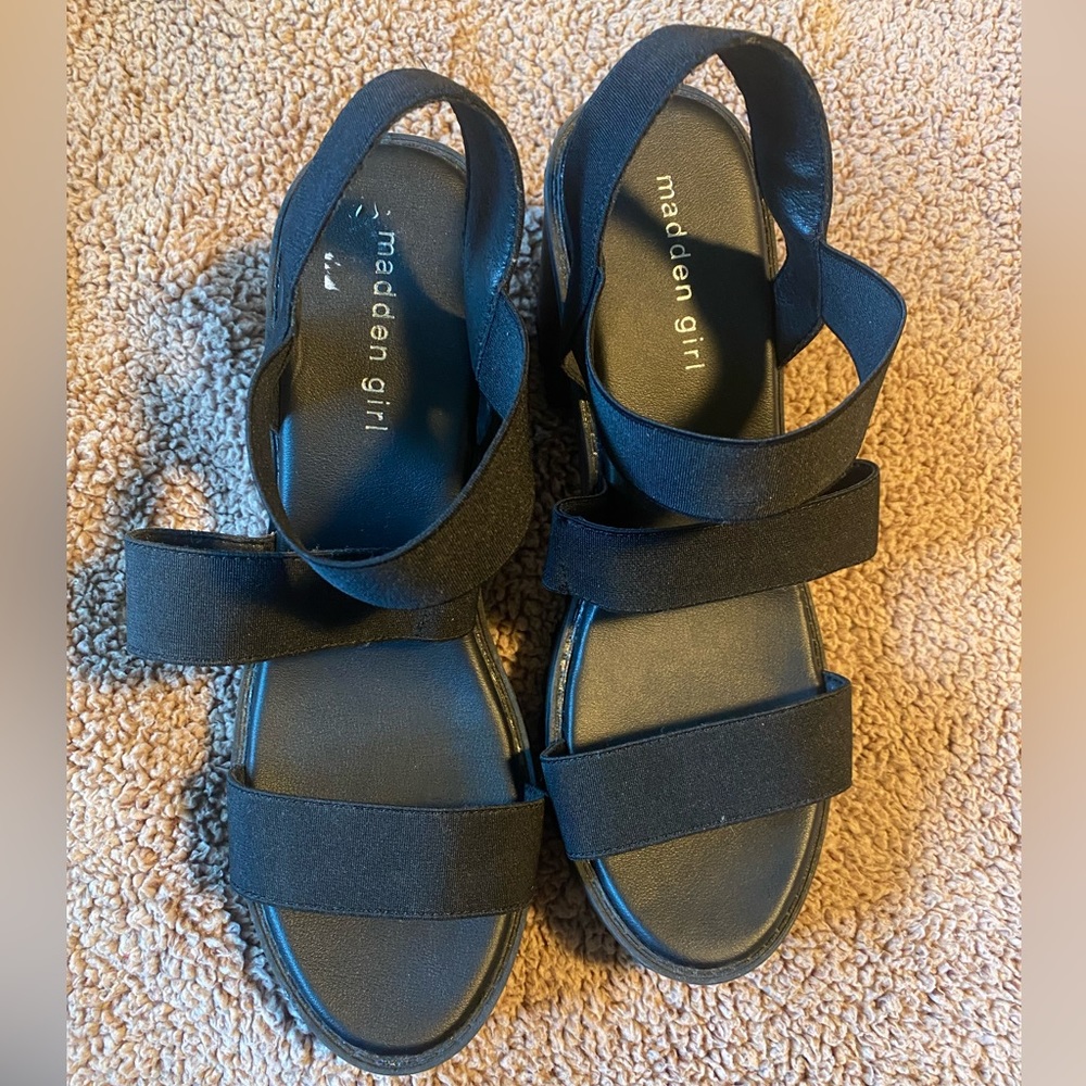 Madden Girl chunky heel